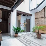 Palacio De Mariana Pineda 4* Grenade