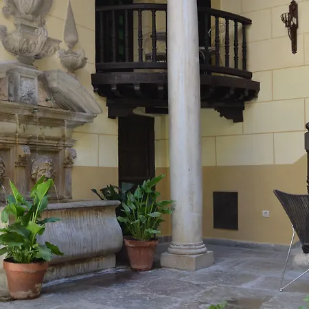 Palacio De Mariana Pineda