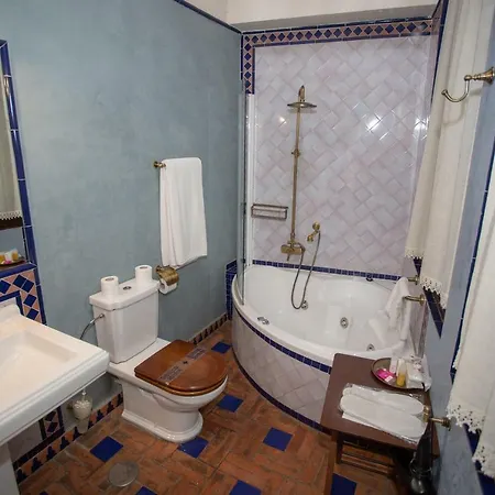 מלון Palacio De Mariana Pineda
