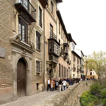 Palacio De Mariana Pineda 4*