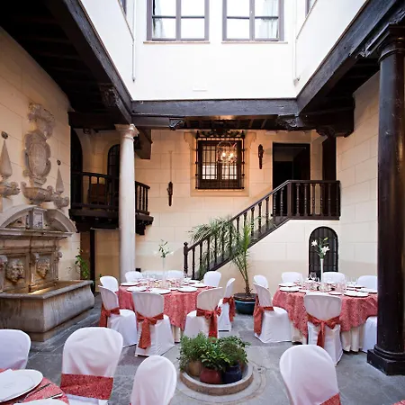Palacio De Mariana Pineda Granada