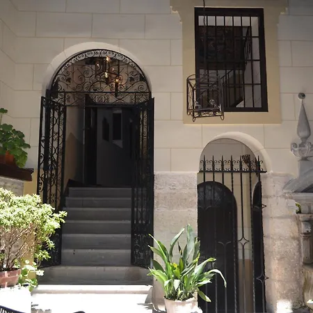 Palacio De Mariana Pineda