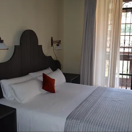 Palacio De Mariana Pineda 4* גרנדה