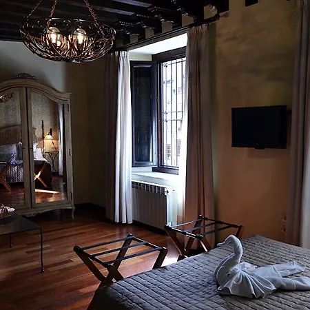 Palacio De Mariana Pineda