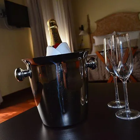 Palacio De Mariana Pineda Отель Гранада