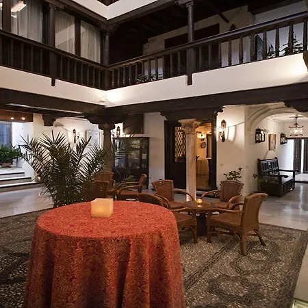 Palacio De Mariana Pineda 4* גרנדה