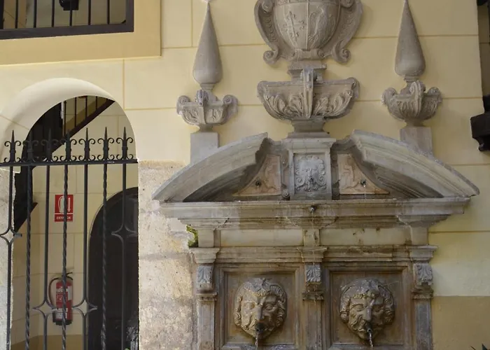 Palacio De Mariana Pineda Granada