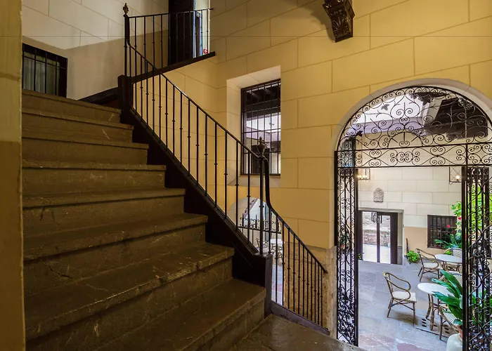 Palacio De Mariana Pineda Hotel 4*